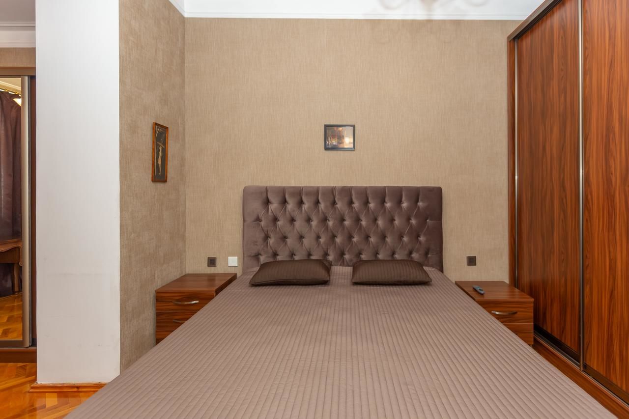 Апартаменты Azneft Square Flame Towers View Apartment Баку-18