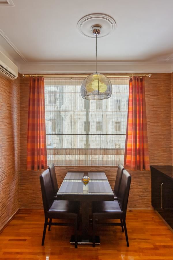 Апартаменты Azneft Square Flame Towers View Apartment Баку-28