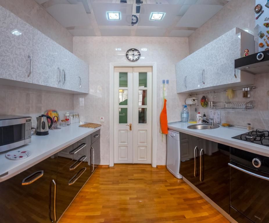 Апартаменты Azneft Square Flame Towers View Apartment Баку-55