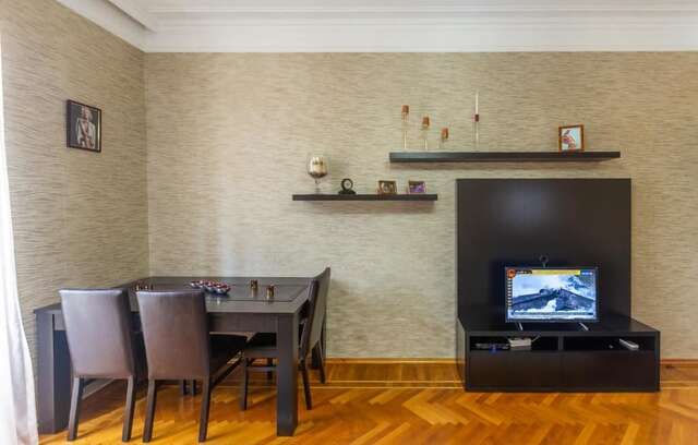 Апартаменты Azneft Square Flame Towers View Apartment Баку-60